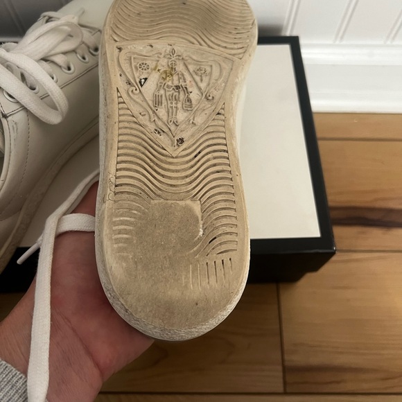 Authentic Gucci Ace sneakers with interlocking G’s Size 7 comes with box - Picture 11 of 14